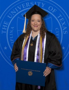 Misty Plummer graduates from the UTA online RN to BSN program